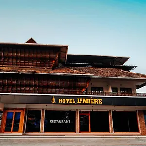 Hotel Lumiere