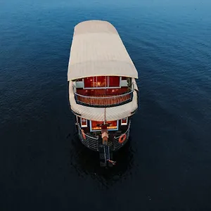 Hotel Venice Premium Houseboats Alleppey